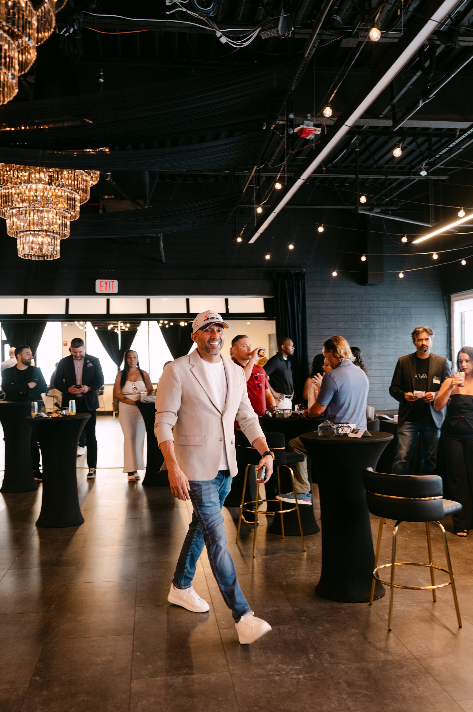 An attendee arriving at a corporate event at Trellis 925